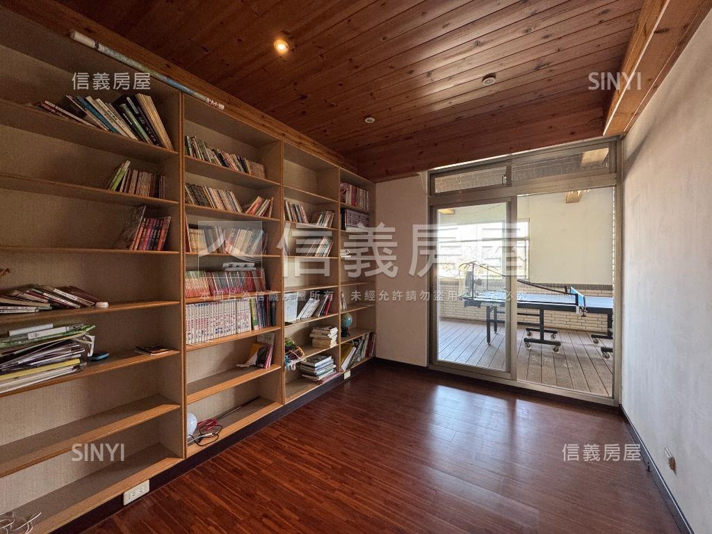 伯一代獨立地坪９０坪透天房屋室內格局與周邊環境