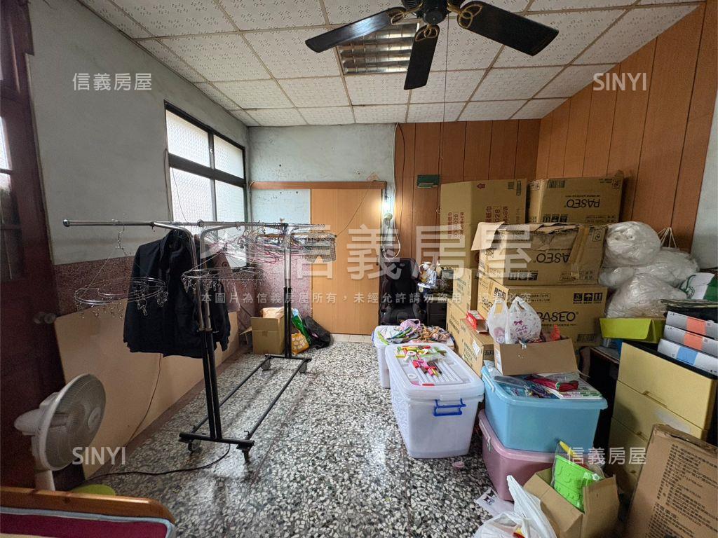 稀有！和美雙拼臨路透天房屋室內格局與周邊環境