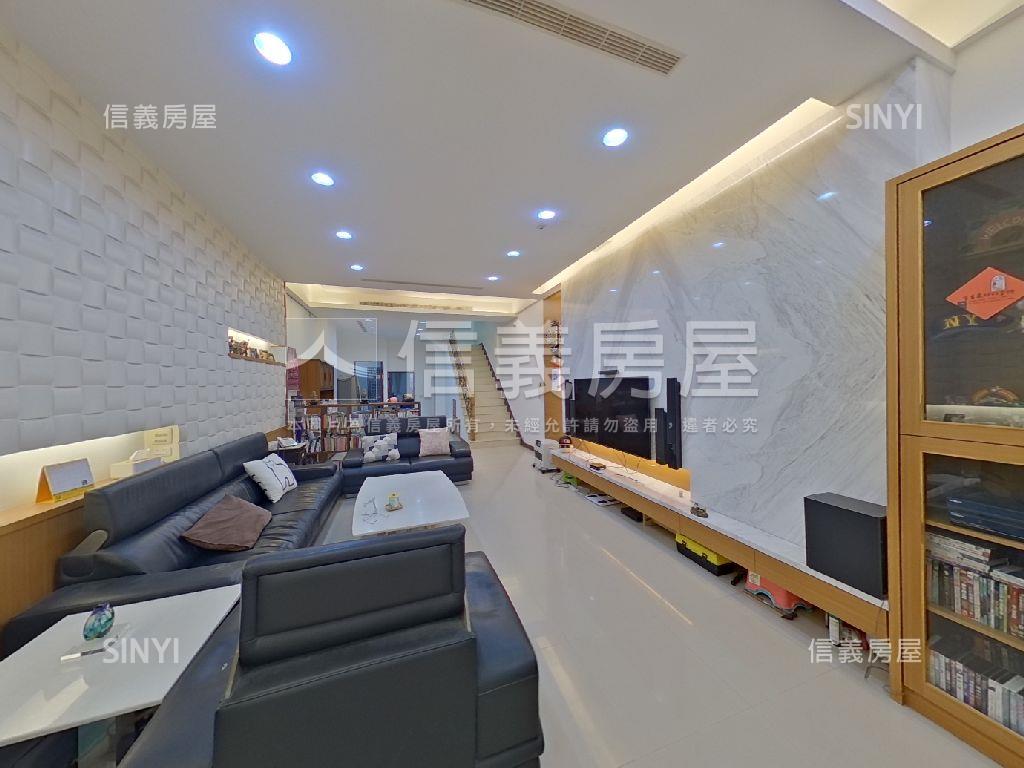 中壢後火車站大地坪透天房屋室內格局與周邊環境