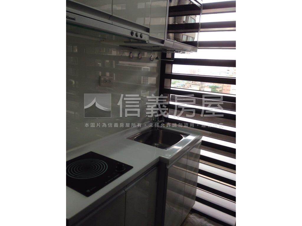 美河市★稀有小資大空間房屋室內格局與周邊環境