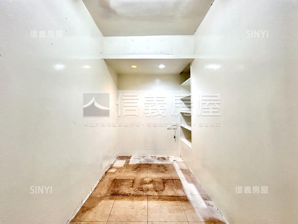 秀朗黃金多功能住宅房屋室內格局與周邊環境