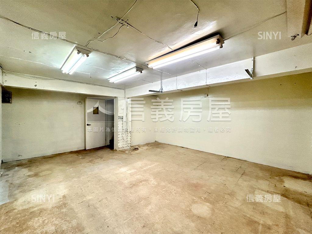 秀朗黃金多功能住宅房屋室內格局與周邊環境