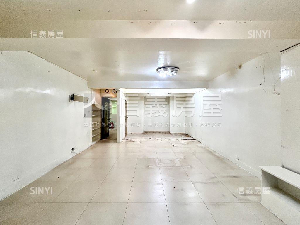 秀朗黃金多功能住宅房屋室內格局與周邊環境