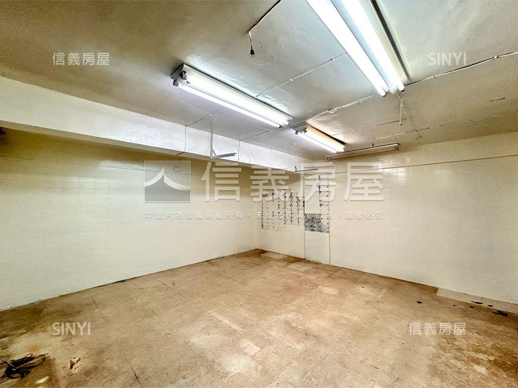 秀朗黃金多功能住宅房屋室內格局與周邊環境