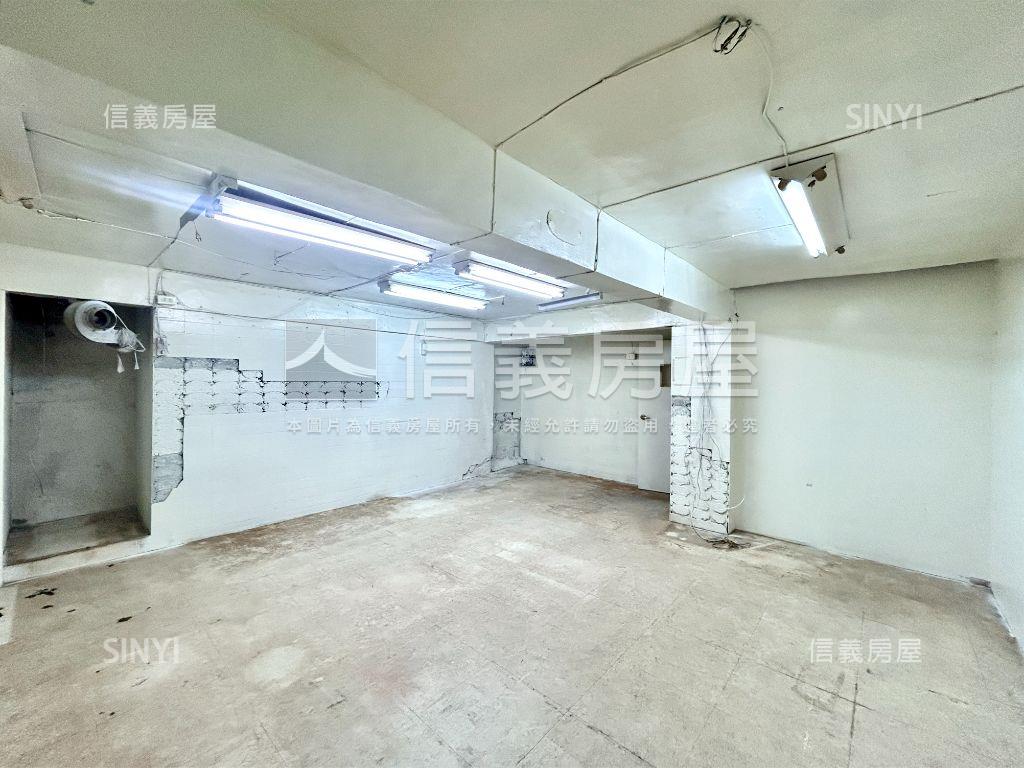 秀朗黃金多功能住宅房屋室內格局與周邊環境