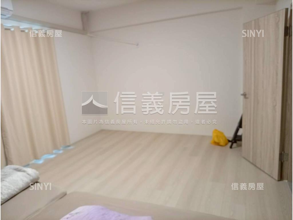 六甲約１．６年傳統車墅房屋室內格局與周邊環境