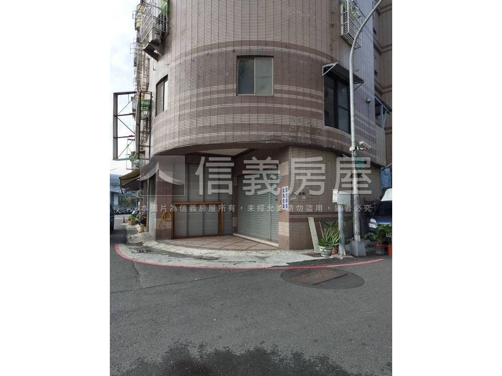 五甲商圈角窗樓店房屋室內格局與周邊環境