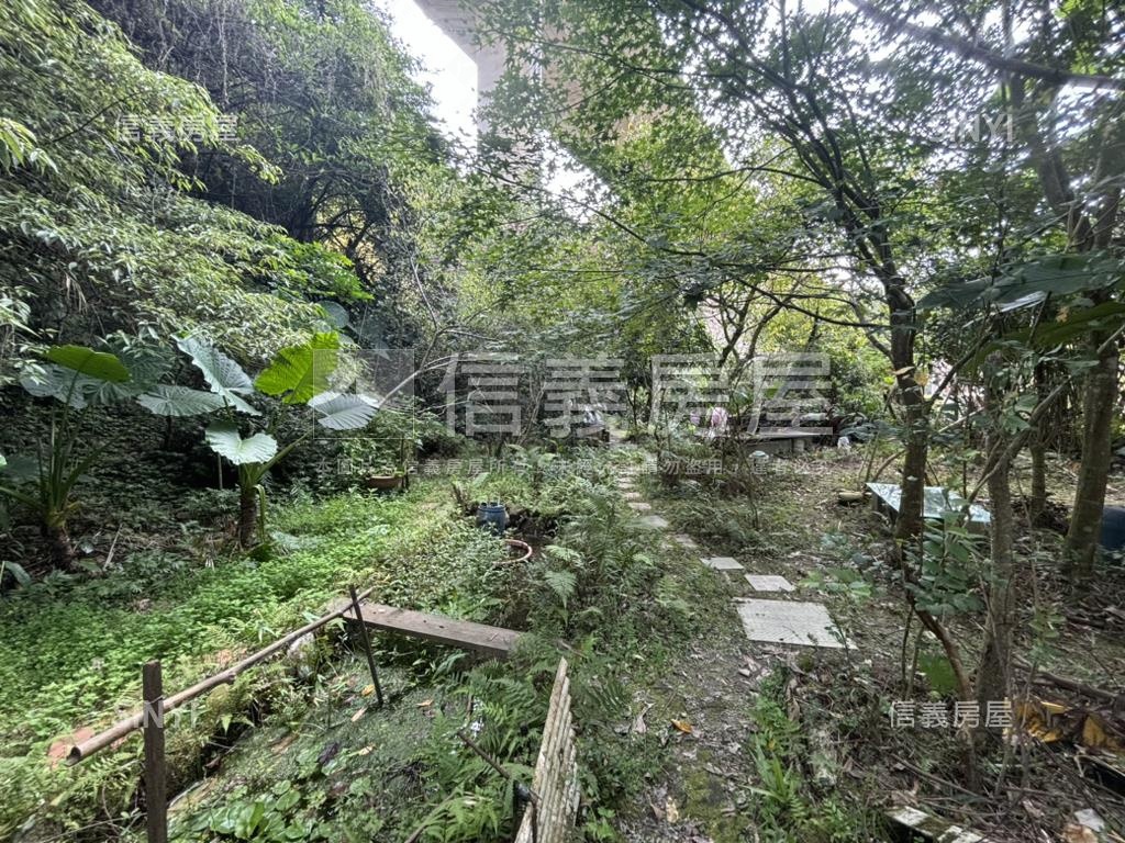 石碇林業用地房屋室內格局與周邊環境