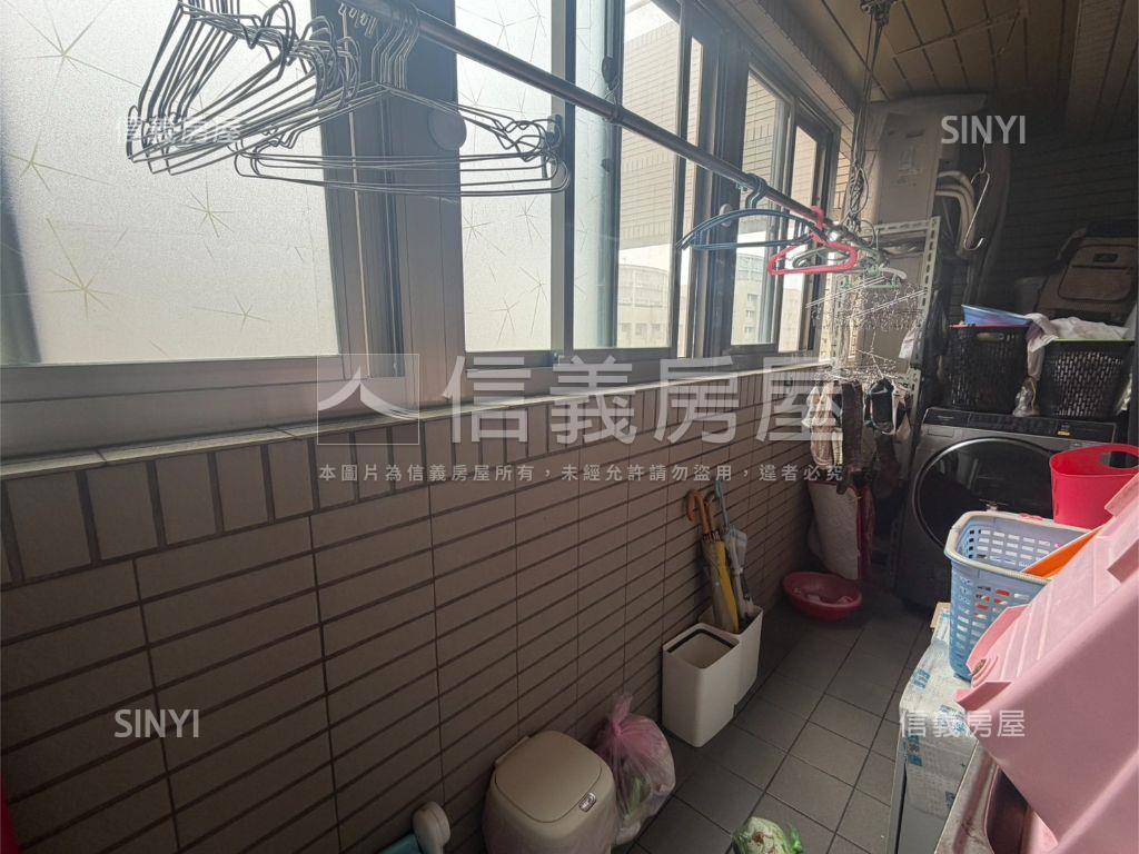 皇翔高樓四房車位房屋室內格局與周邊環境