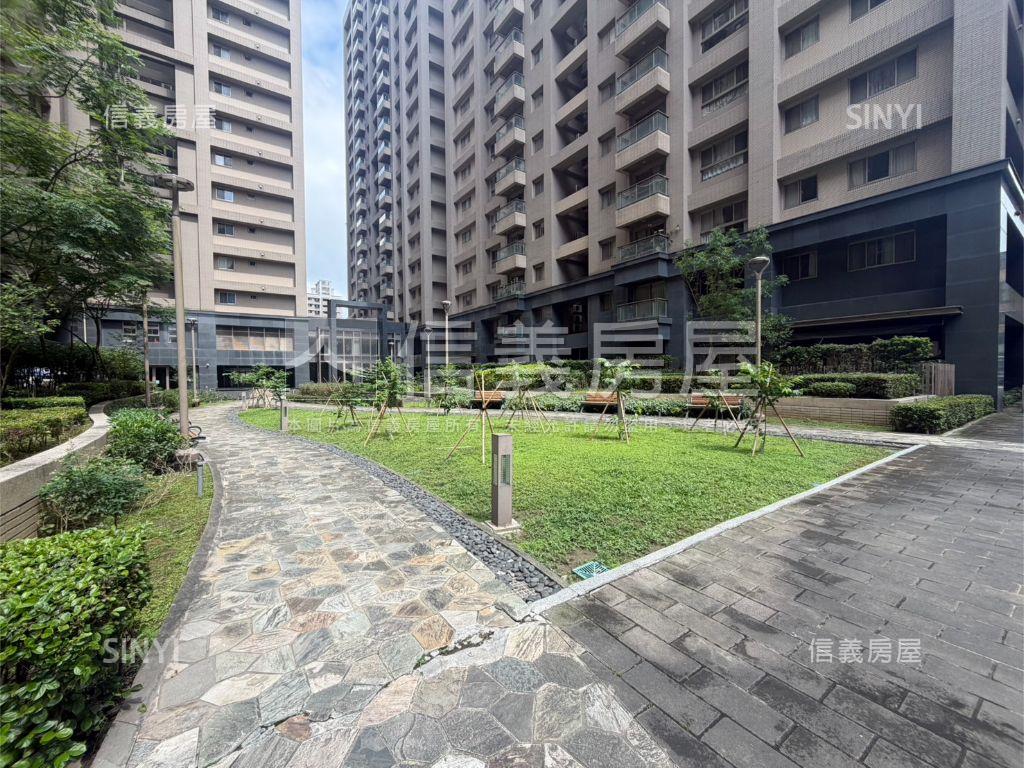 皇翔高樓四房車位房屋室內格局與周邊環境