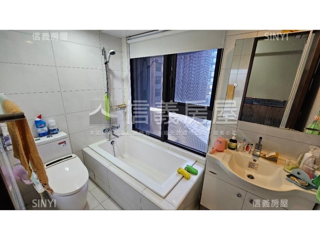 海都樓下全家三房平面車位房屋室內格局與周邊環境