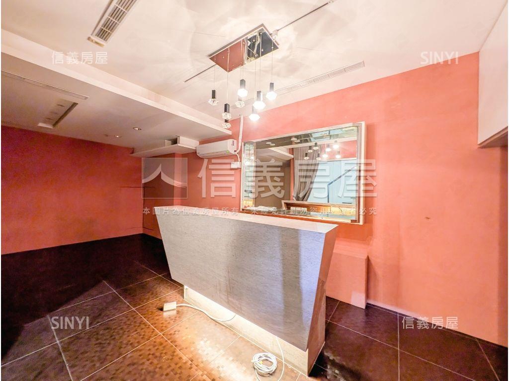 環球薈館尊爵非凡房屋室內格局與周邊環境