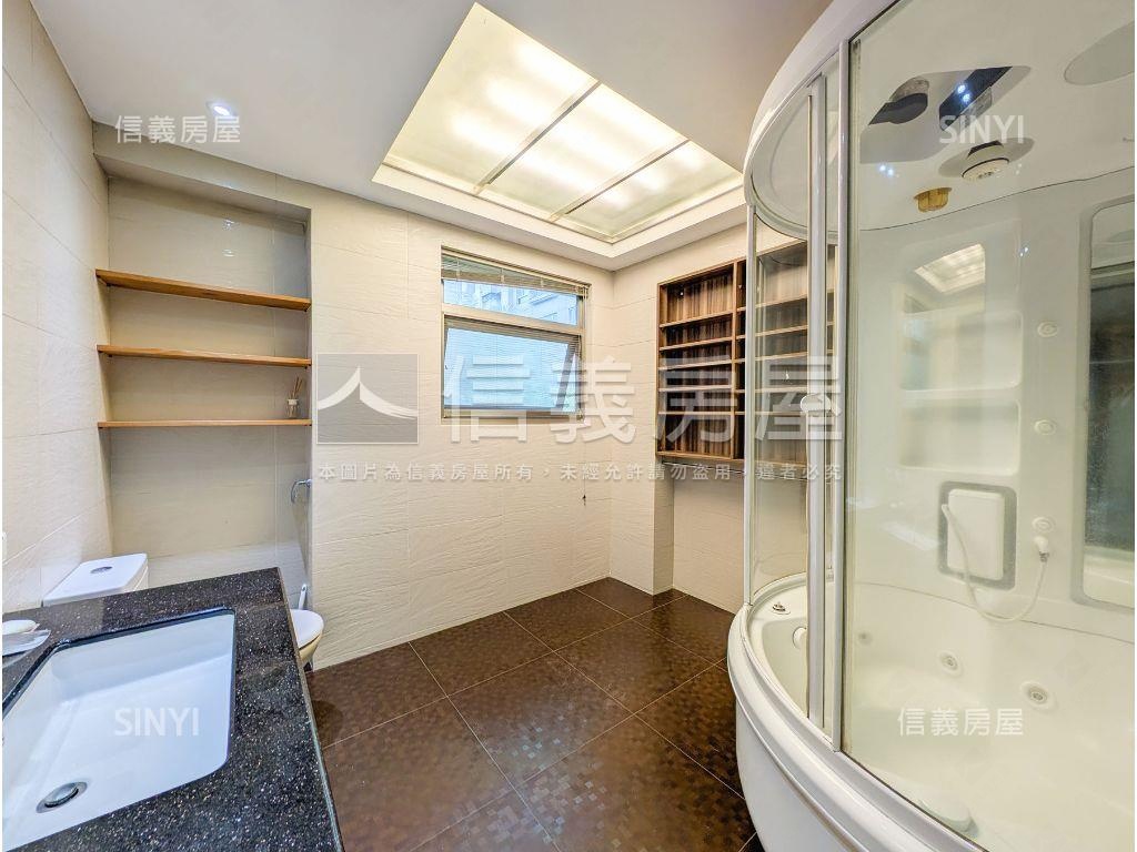 環球薈館尊爵非凡房屋室內格局與周邊環境