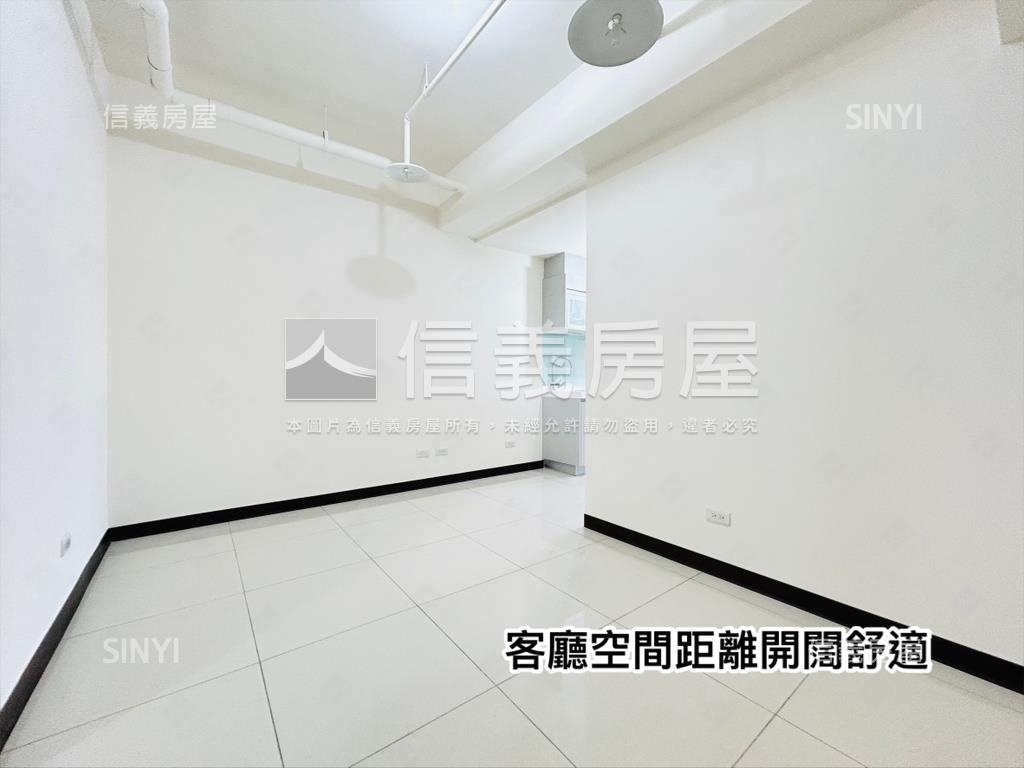伴月灣。高樓帝景房屋室內格局與周邊環境