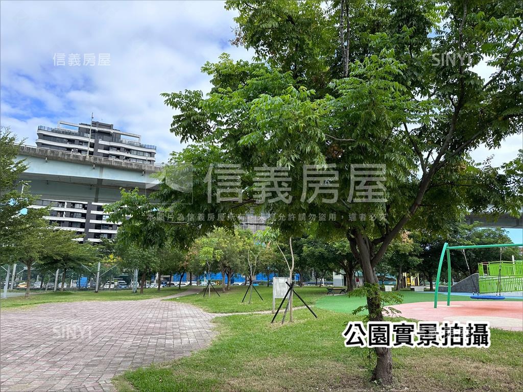 伴月灣。高樓帝景房屋室內格局與周邊環境