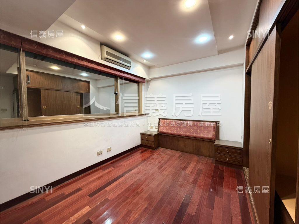 綠多稀有樓中樓房屋室內格局與周邊環境