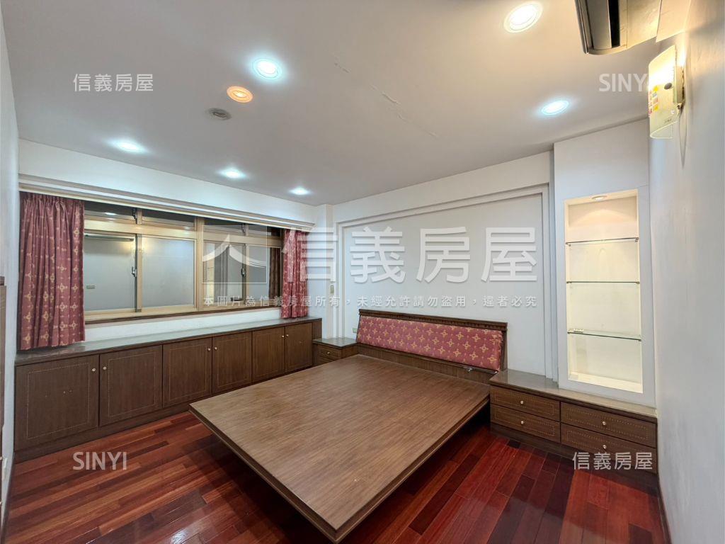 綠多稀有樓中樓房屋室內格局與周邊環境