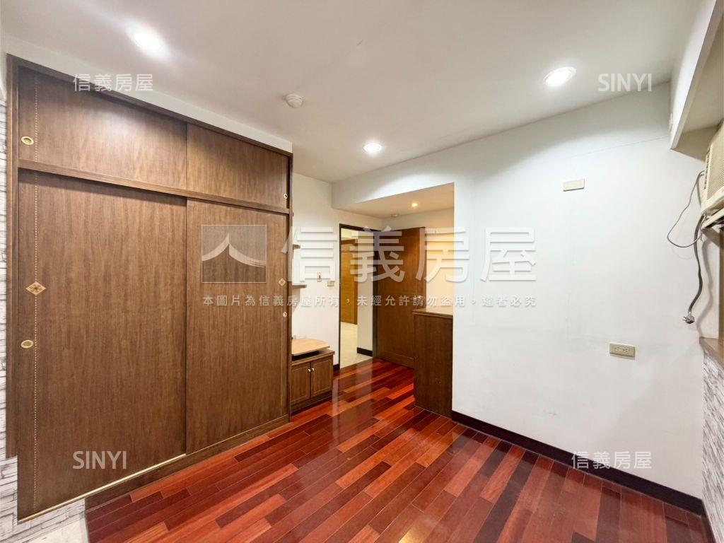 綠多稀有樓中樓房屋室內格局與周邊環境