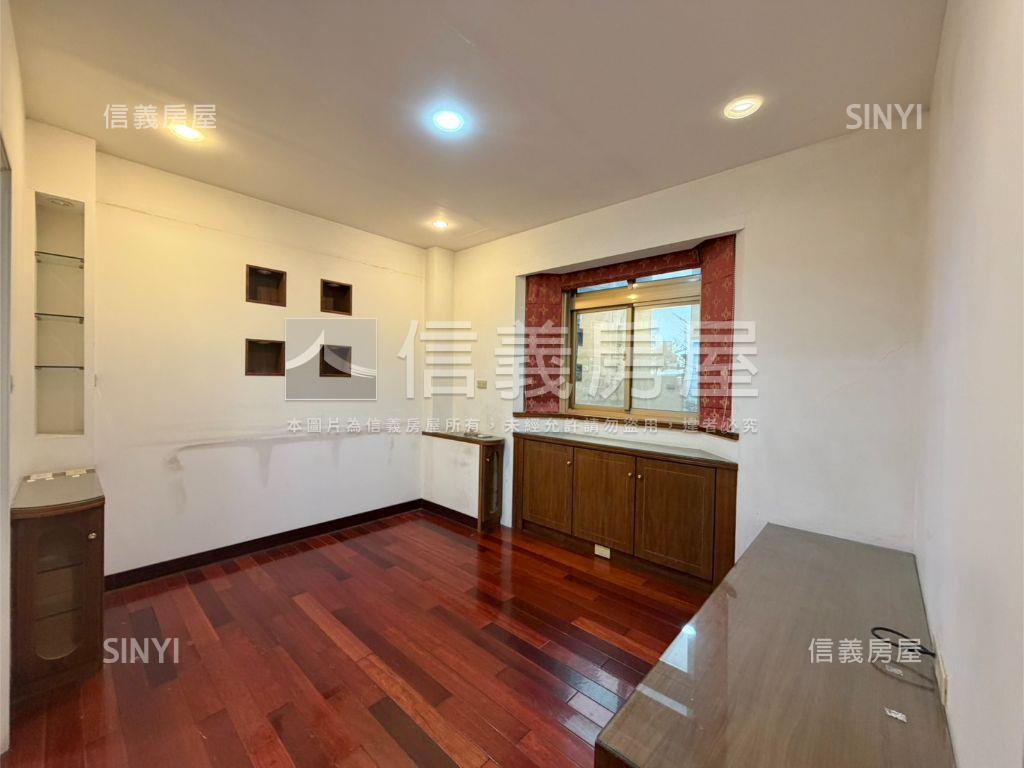 綠多稀有樓中樓房屋室內格局與周邊環境