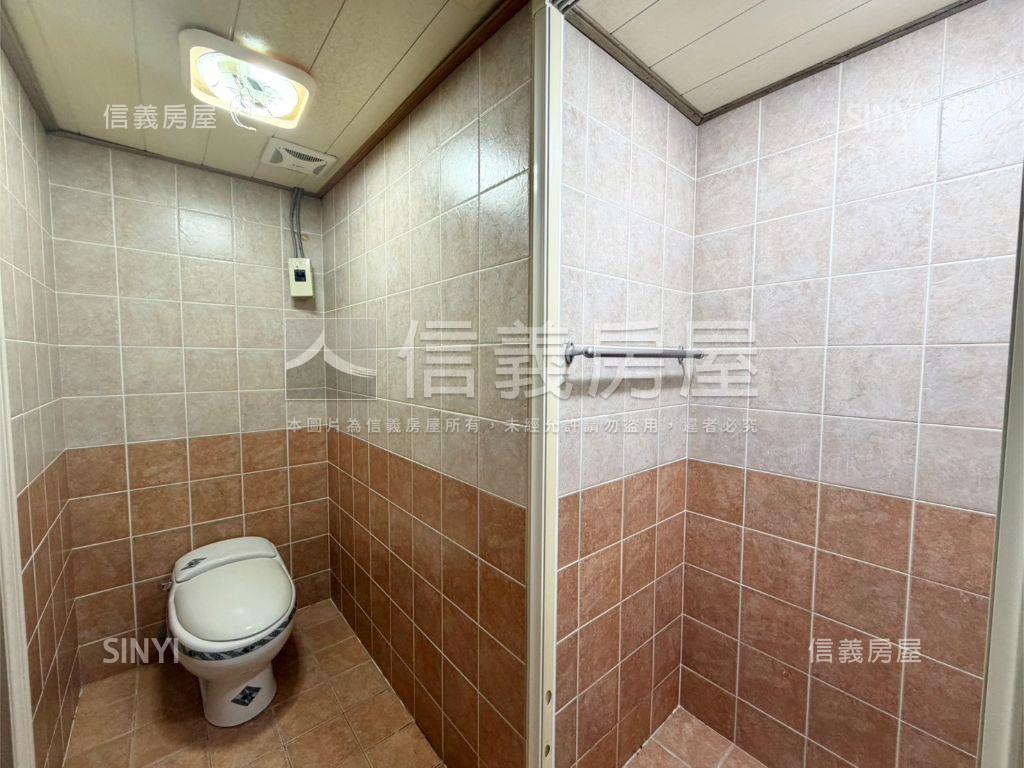 綠多稀有樓中樓房屋室內格局與周邊環境