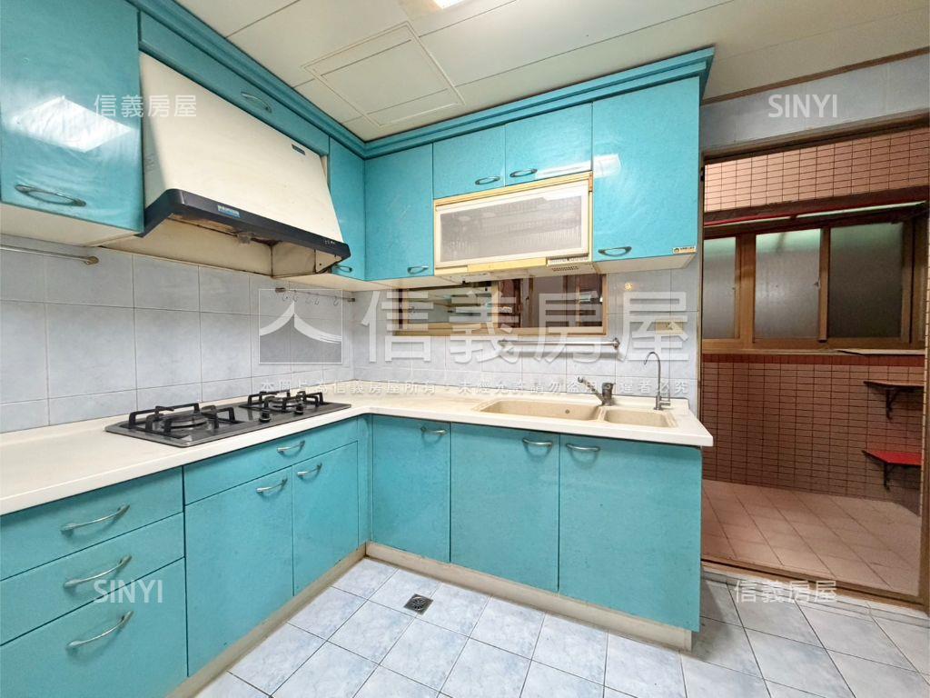 綠多稀有樓中樓房屋室內格局與周邊環境