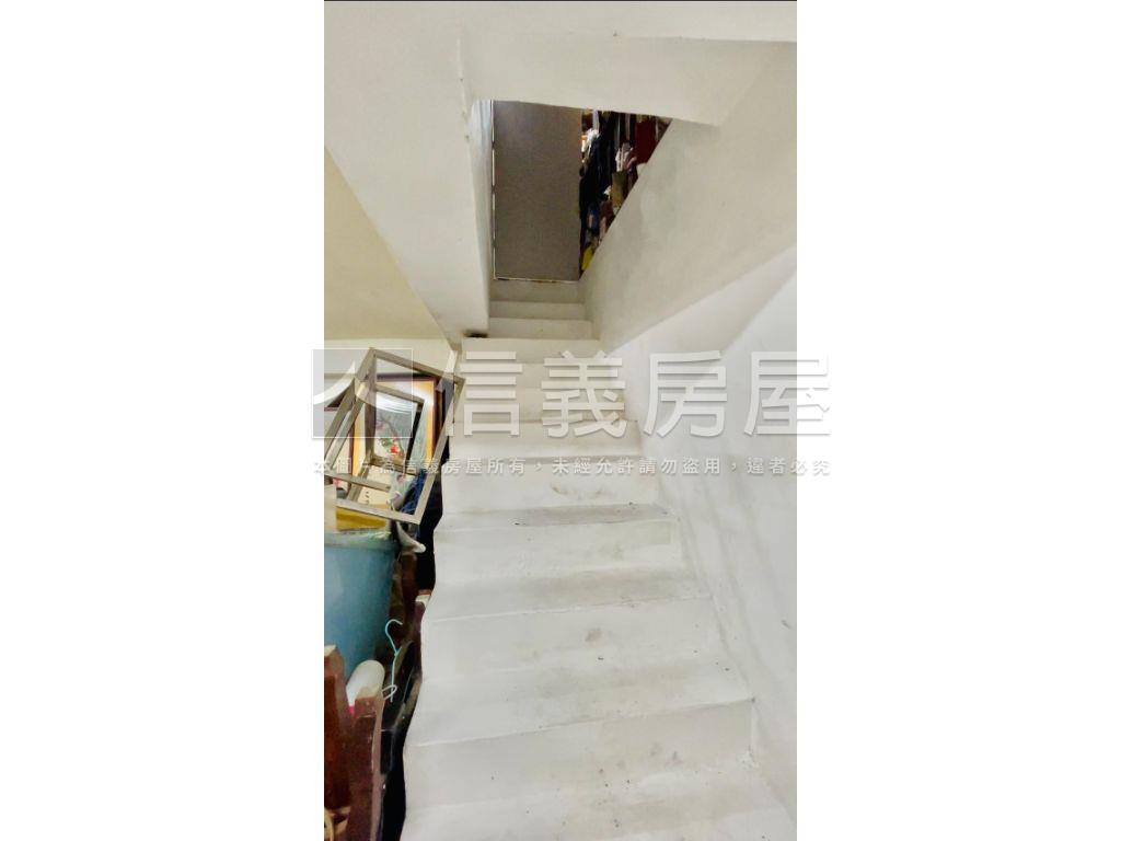 新莊新月大空間一樓房屋室內格局與周邊環境