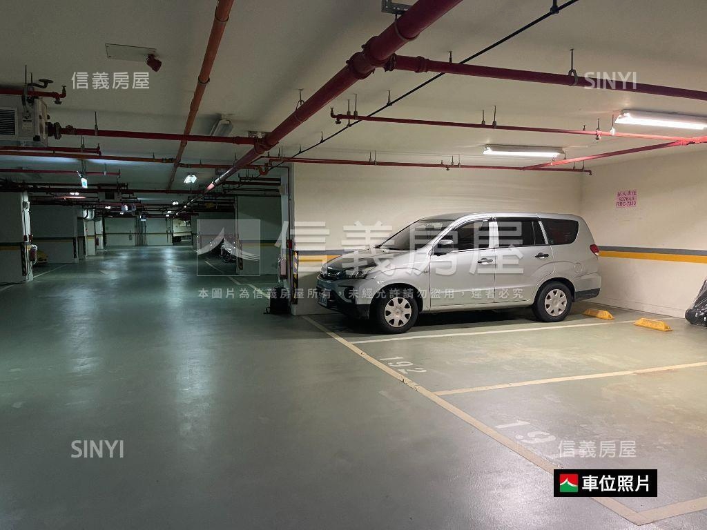 麒園Ｂ４坡平車位房屋室內格局與周邊環境