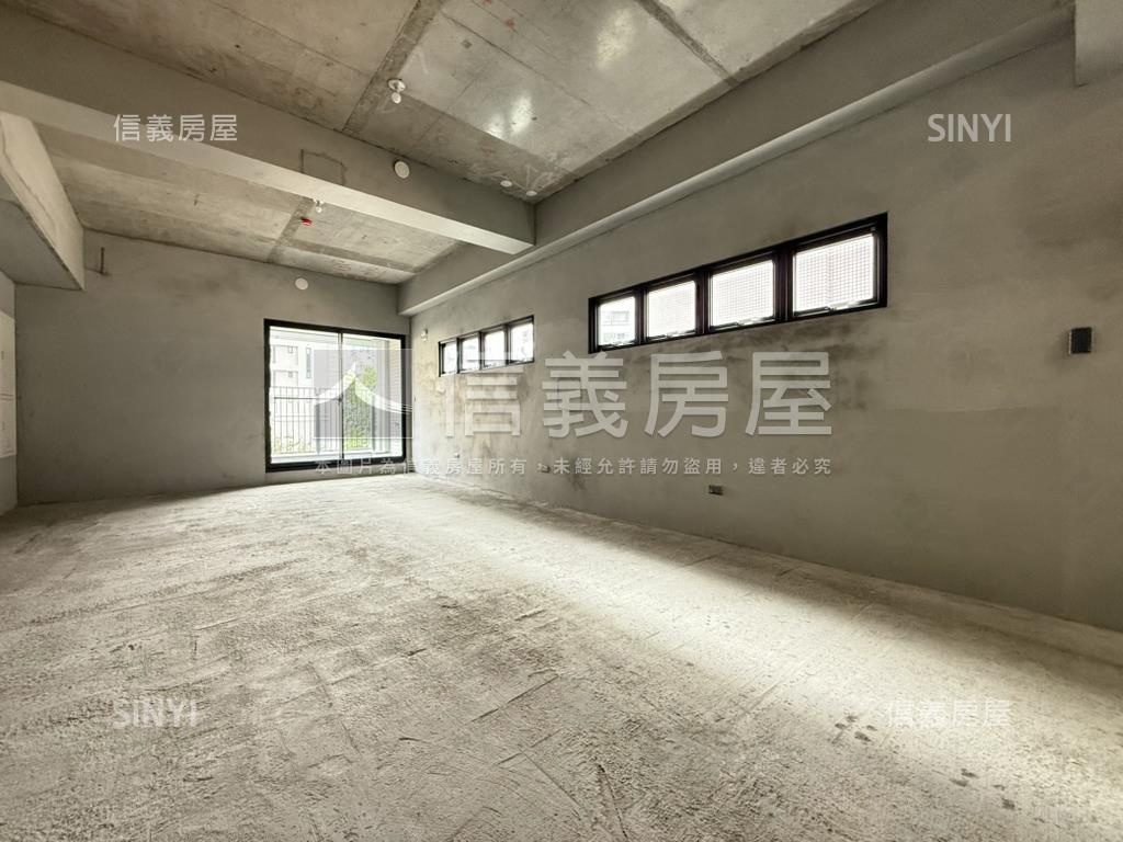 長安大墩★全新角店雙平車房屋室內格局與周邊環境