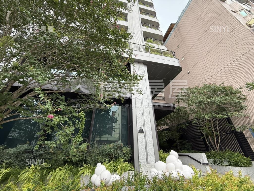 長安大墩★全新角店雙平車房屋室內格局與周邊環境