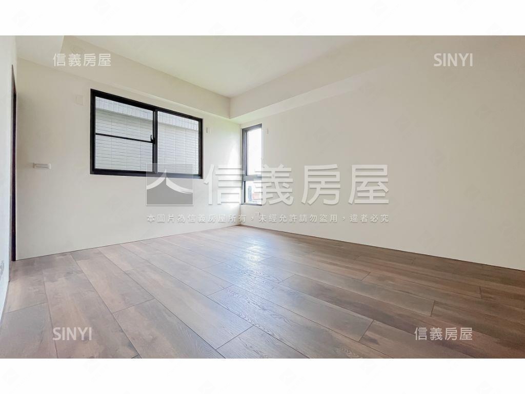 單元１２臨路電梯豪墅房屋室內格局與周邊環境