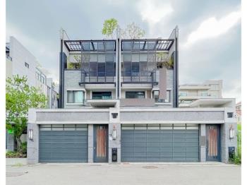 單元１２臨路電梯豪墅