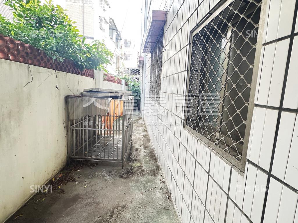 近捷運邊間活巷大地坪透天房屋室內格局與周邊環境
