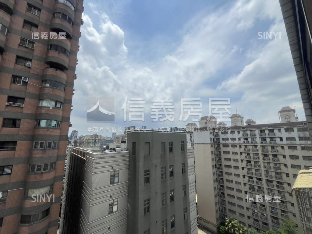 長城裝潢高樓美屋房屋室內格局與周邊環境