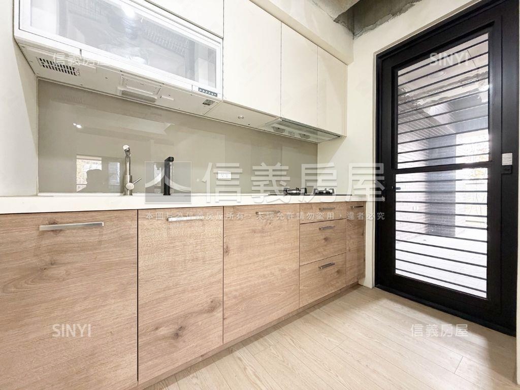 帥店長推薦ＭＯＳＴ露台戶房屋室內格局與周邊環境