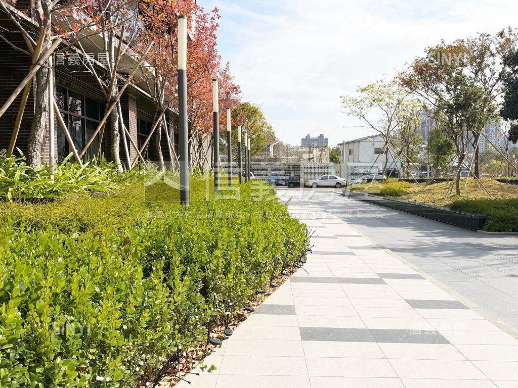 帥店長推薦ＭＯＳＴ露台戶房屋室內格局與周邊環境