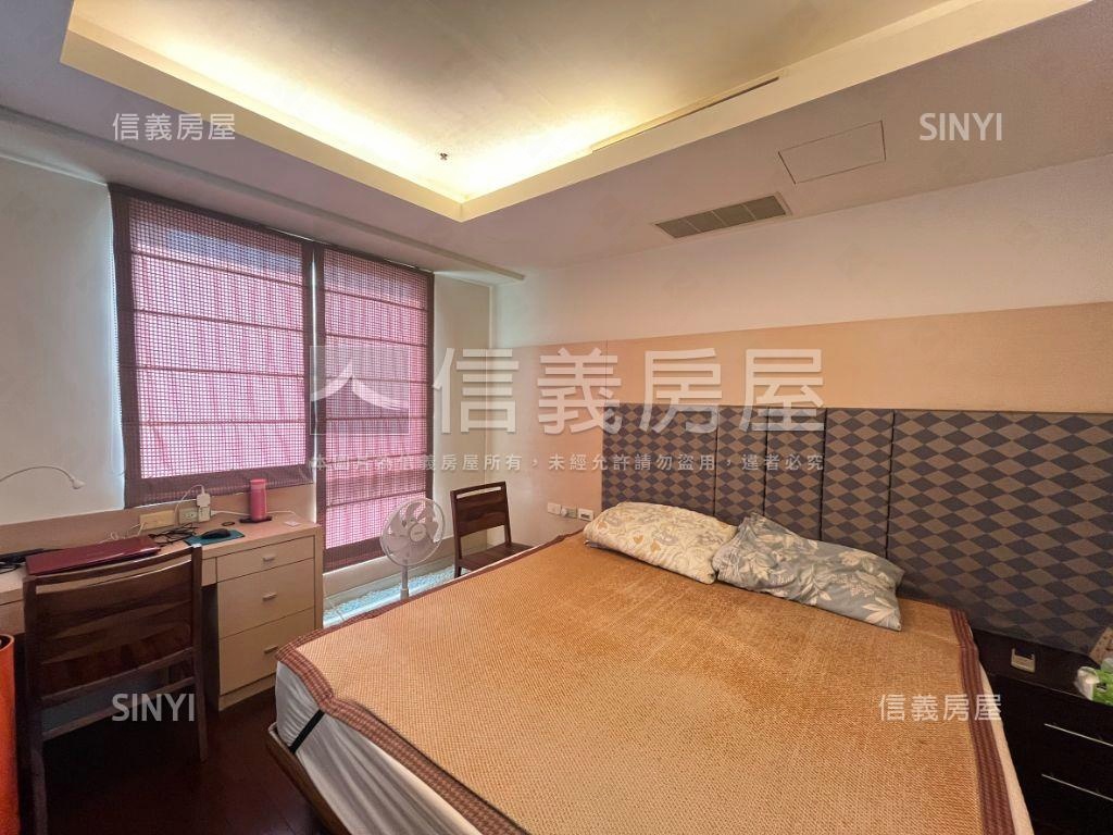 Ｒ１５甜蜜家庭美宅平車房屋室內格局與周邊環境