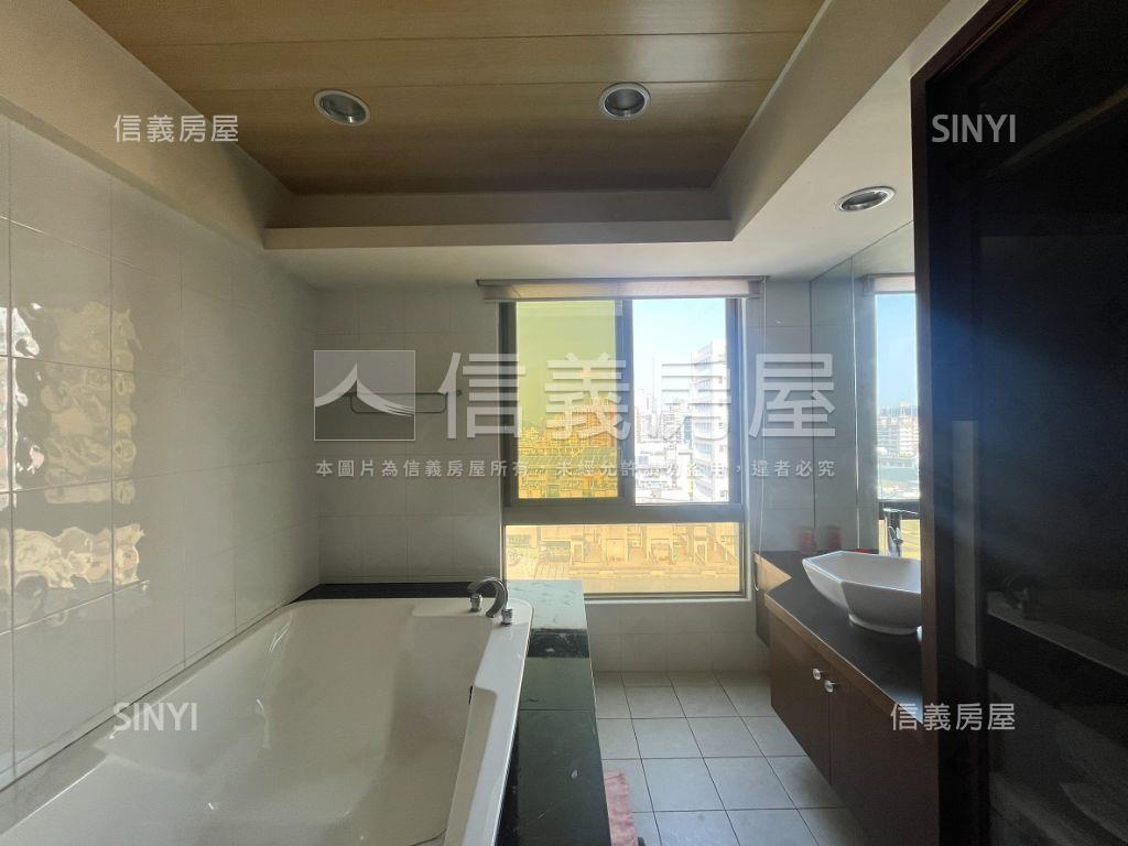 Ｒ１５甜蜜家庭美宅平車房屋室內格局與周邊環境