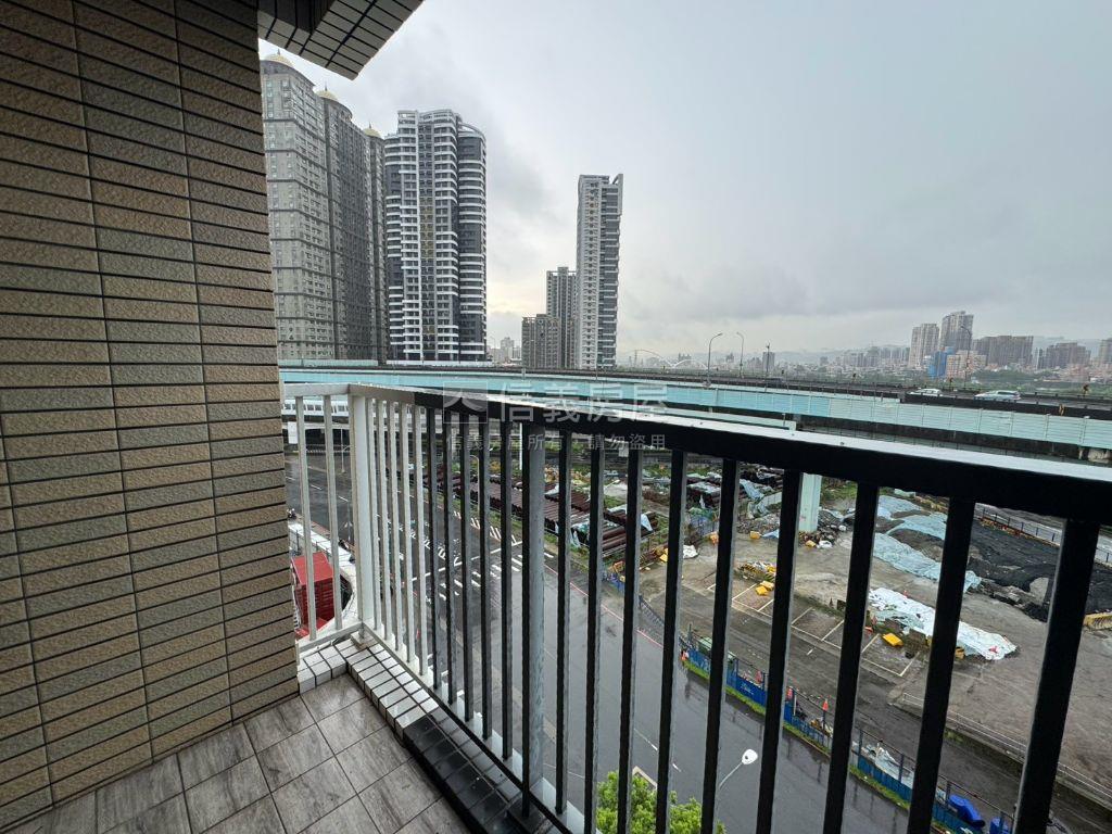 大芬蘭住宅三房平面車位房屋室內格局與周邊環境