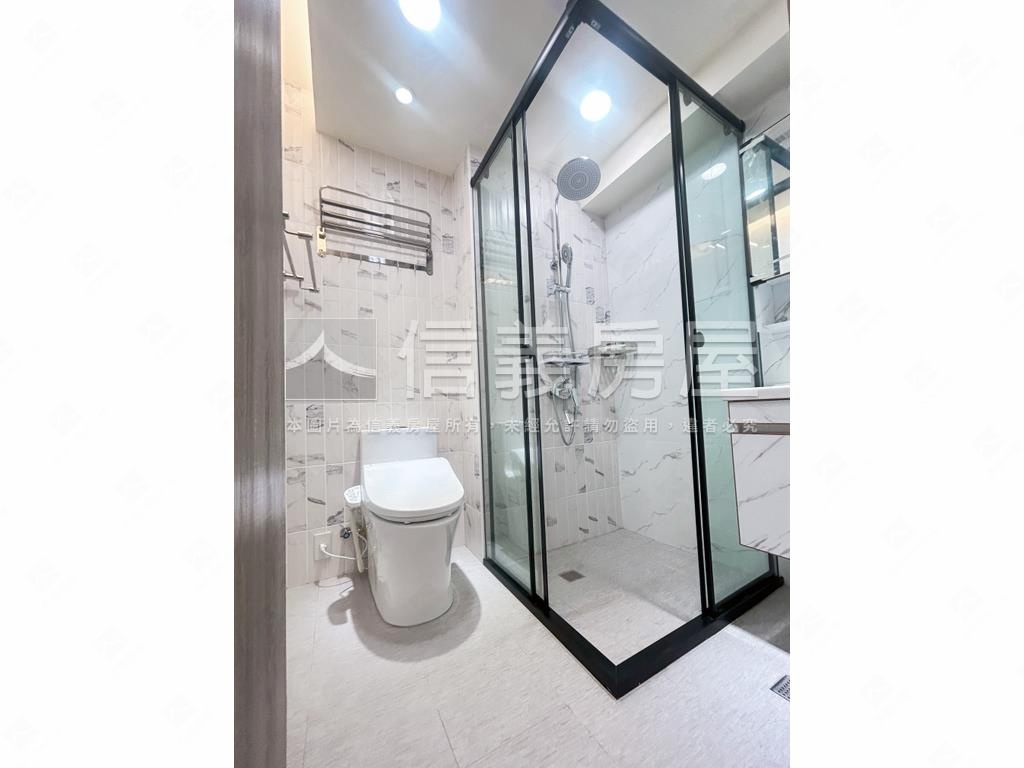 士林高樓層美裝帶車位房屋室內格局與周邊環境