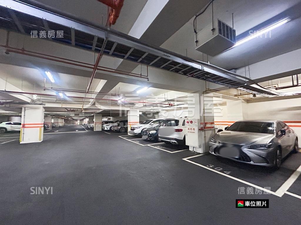 士林高樓層美裝帶車位房屋室內格局與周邊環境