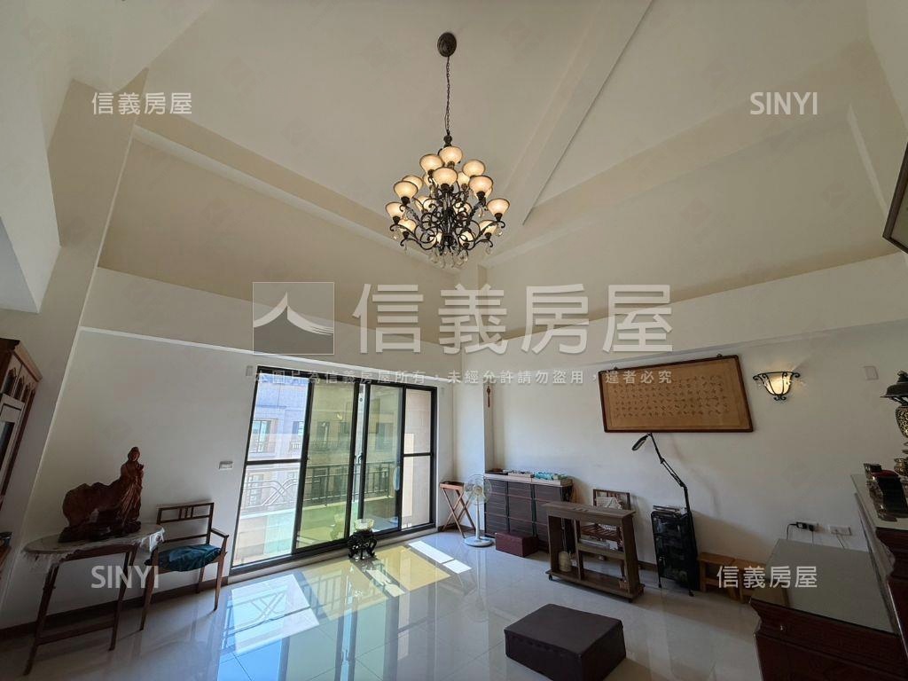 伍彩電梯大面寬孝親豪邸房屋室內格局與周邊環境