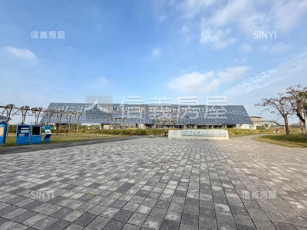 伍彩電梯大面寬孝親豪邸房屋室內格局與周邊環境