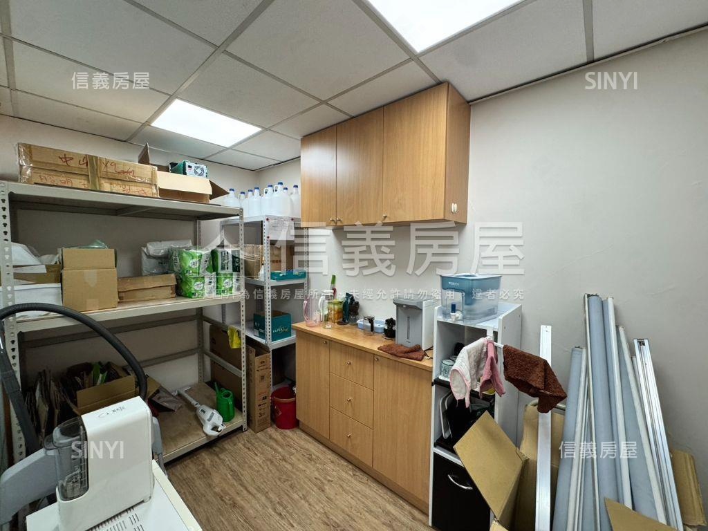 松江企業總署稀有高樓純辦房屋室內格局與周邊環境