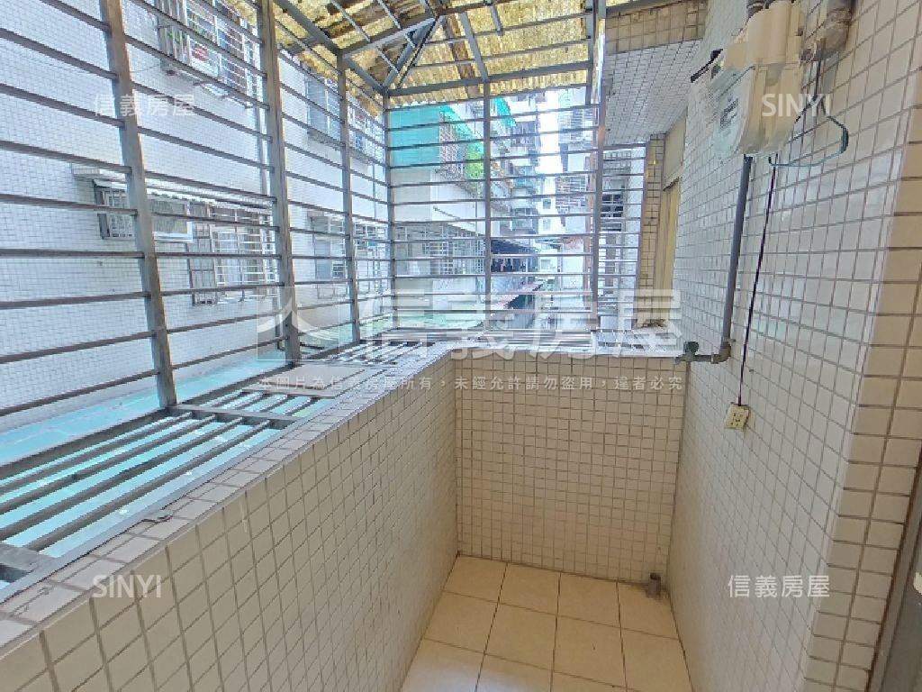木新方正２樓美寓房屋室內格局與周邊環境