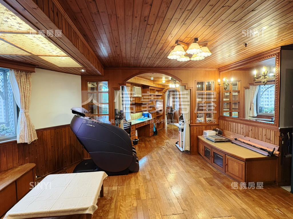 面公園高樓視野戶四房平車房屋室內格局與周邊環境