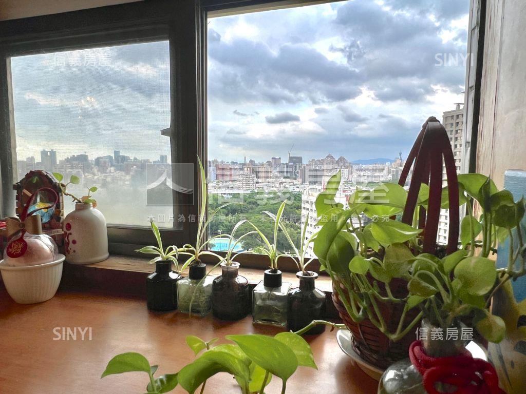 面公園高樓視野戶四房平車房屋室內格局與周邊環境