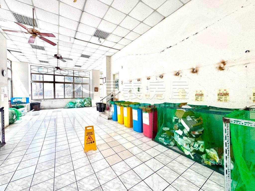 面公園高樓視野戶四房平車房屋室內格局與周邊環境