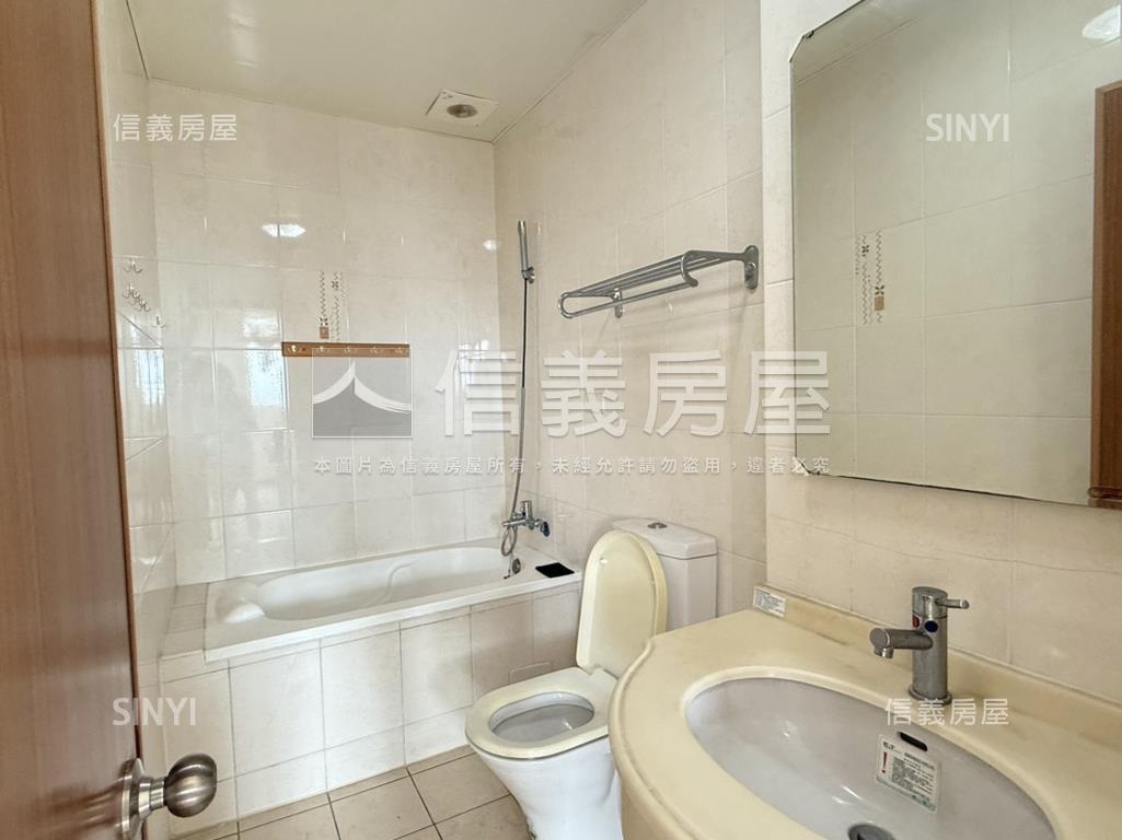 好市多旁稀有透天房屋室內格局與周邊環境