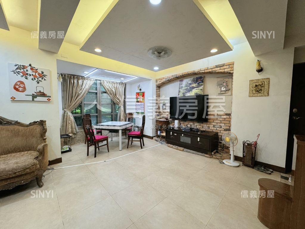 ⭐Ｅ美樂地庭院戶＋車位⭐房屋室內格局與周邊環境