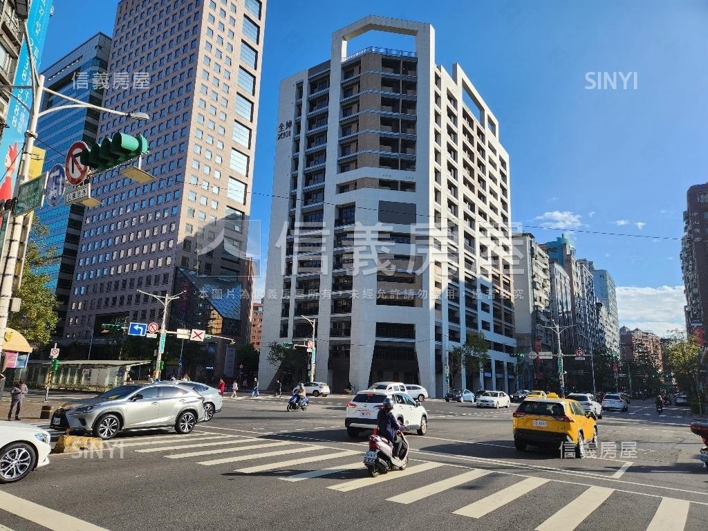 全坤１０１高樓兩房房屋室內格局與周邊環境